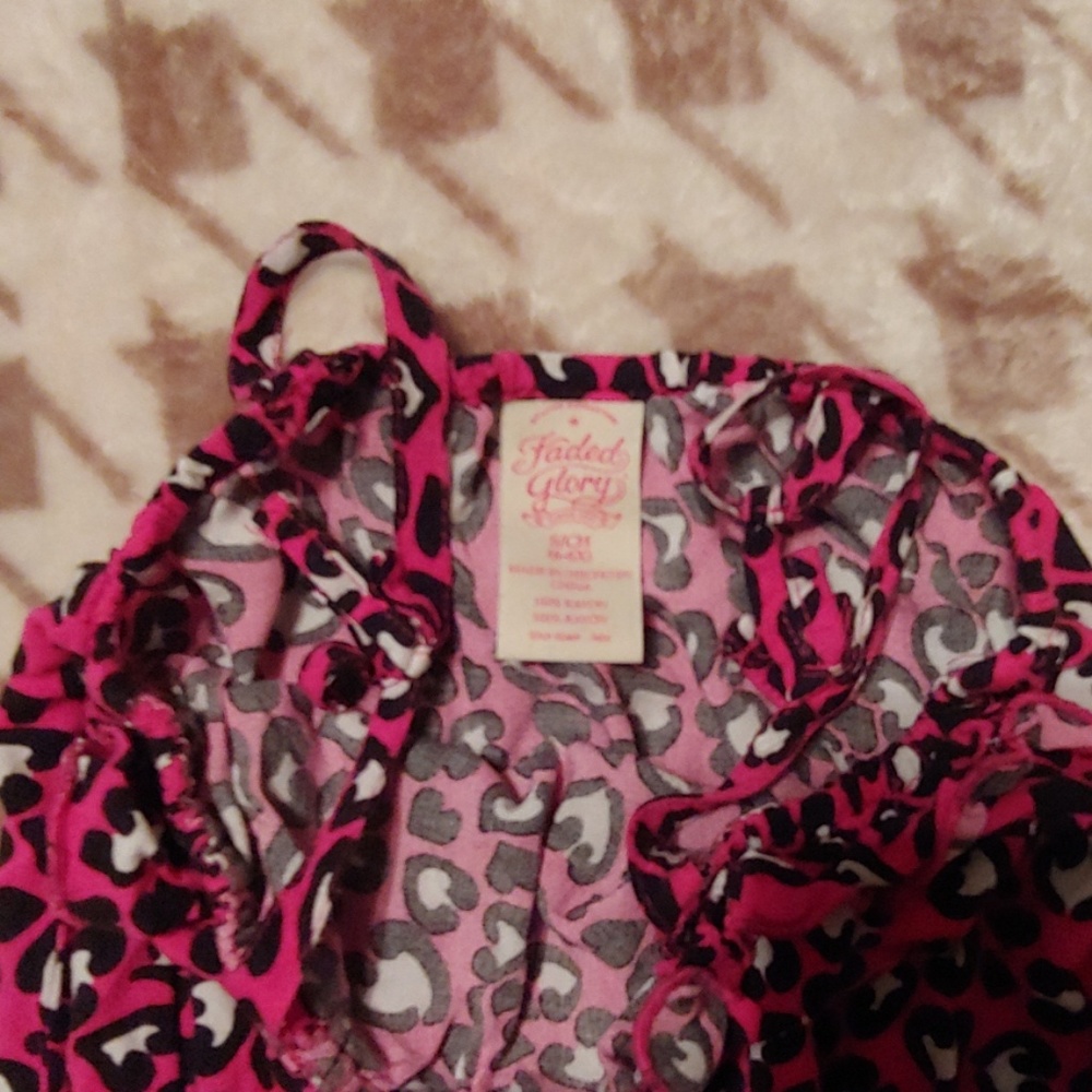 Romper - Picture 2 of 3